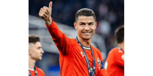 Ronaldo obnavlja ugovor kako bi ostao s momčadi! Svjetsko prvenstvo je konačni cilj! Ronaldo obnavlja ugovor kako bi ostao s momčadi! Svjetsko prvenstvo je konačni cilj!