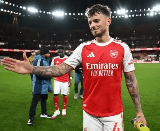 Arsenalova obrambena kriza usred izazova za naslov